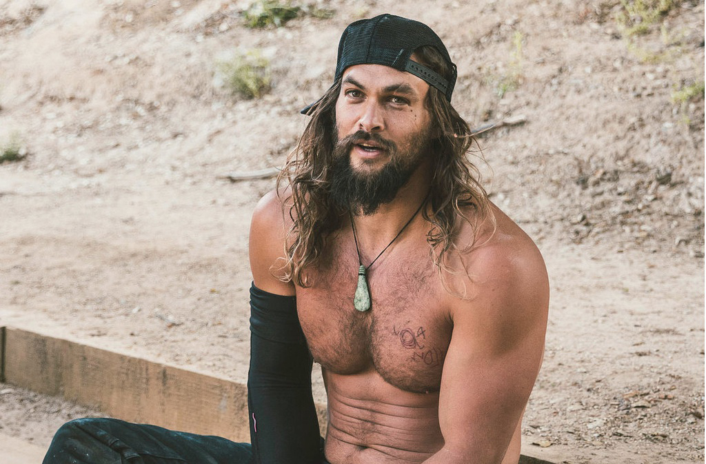 Aquaman Jason Momoa The Guy Loving The Sea And His Wife Toptenfamous Co fro...