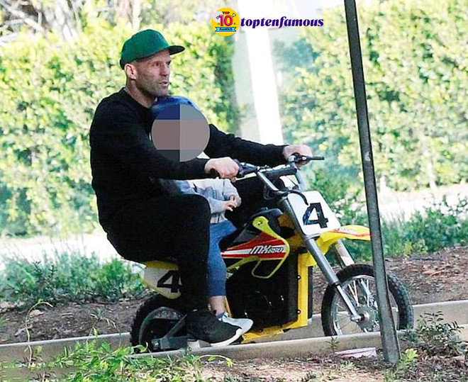 Simple Life of Transporter Jason Statham with His Son During Quarantine