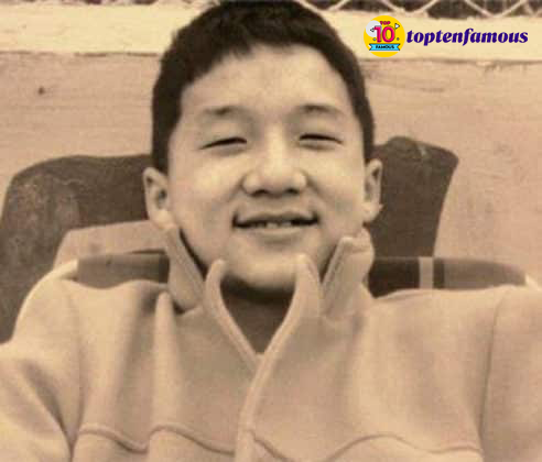 Jackie Chan Then and Now: A Dropout Schoolboy Gaining Oscar Award