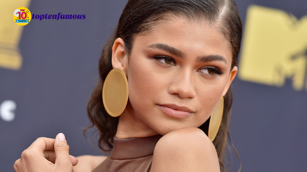 Background of Zendaya